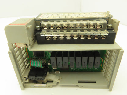 Allen Bradley 1769-OW8I Relay Output Module I/O Ser B Rev 3.1 Ver 95320768/04