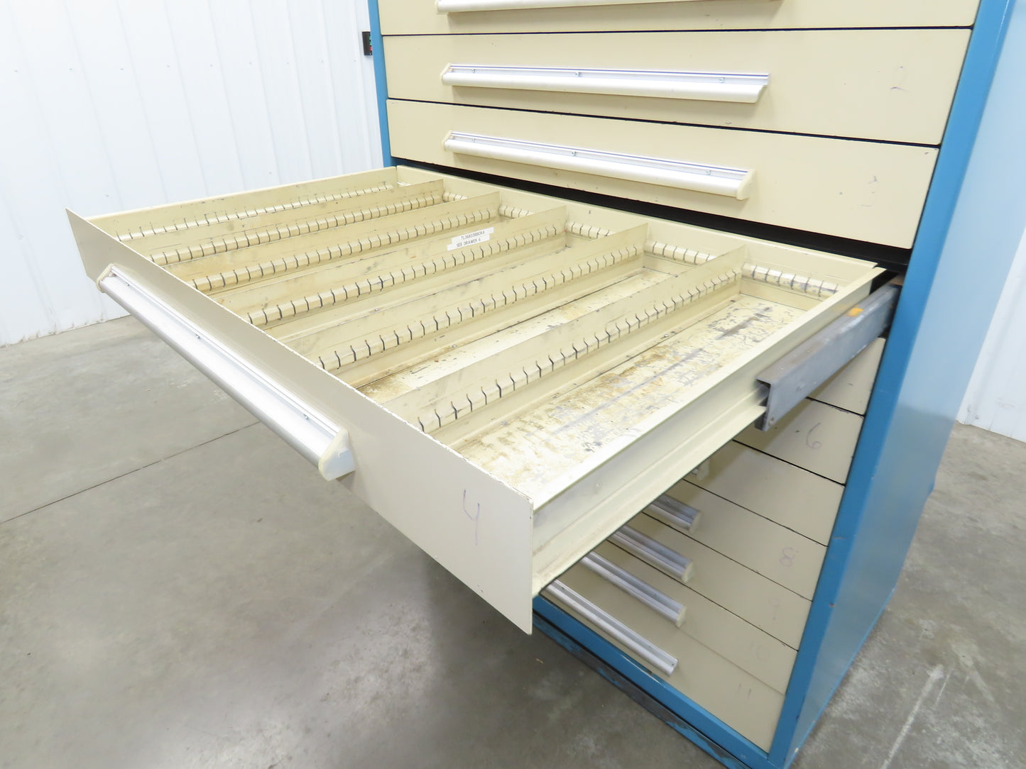 Nu-Era Modular Tool Storage Cabinet 11 Drawer 45x28x61" Vidmar Stanley