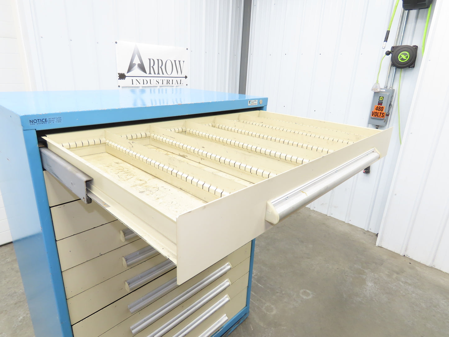 Nu-Era Modular Tool Storage Cabinet 11 Drawer 45x28x61" Vidmar Stanley