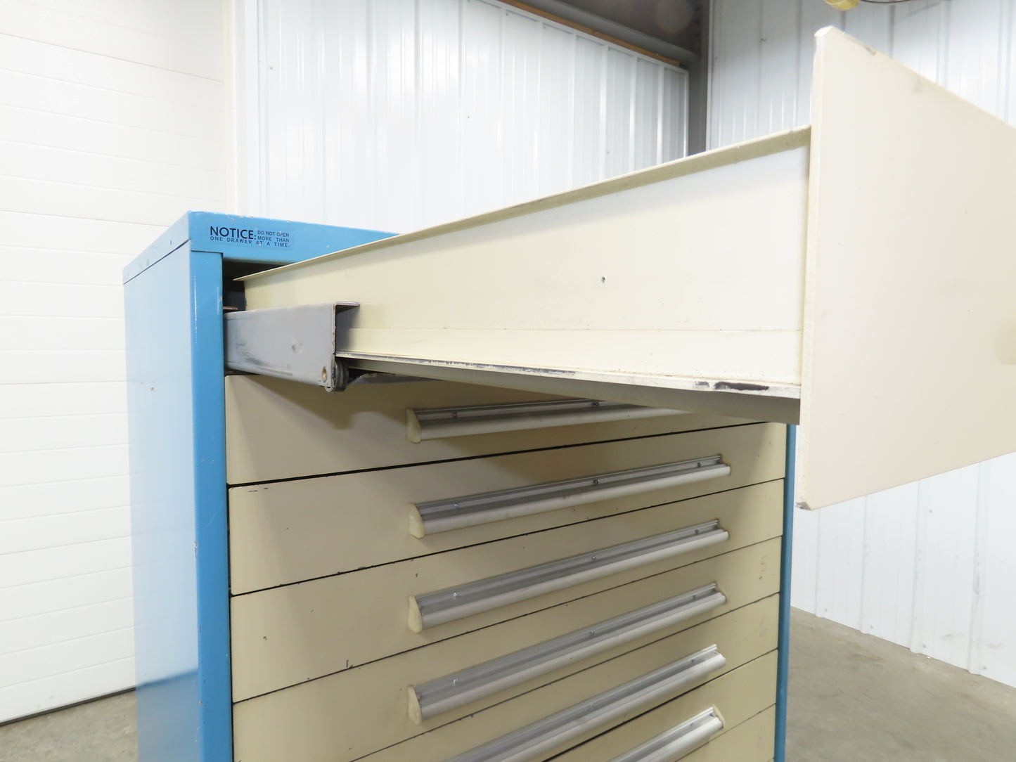 Nu-Era Modular Tool Storage Cabinet 11 Drawer 45x28x61" Vidmar Stanley