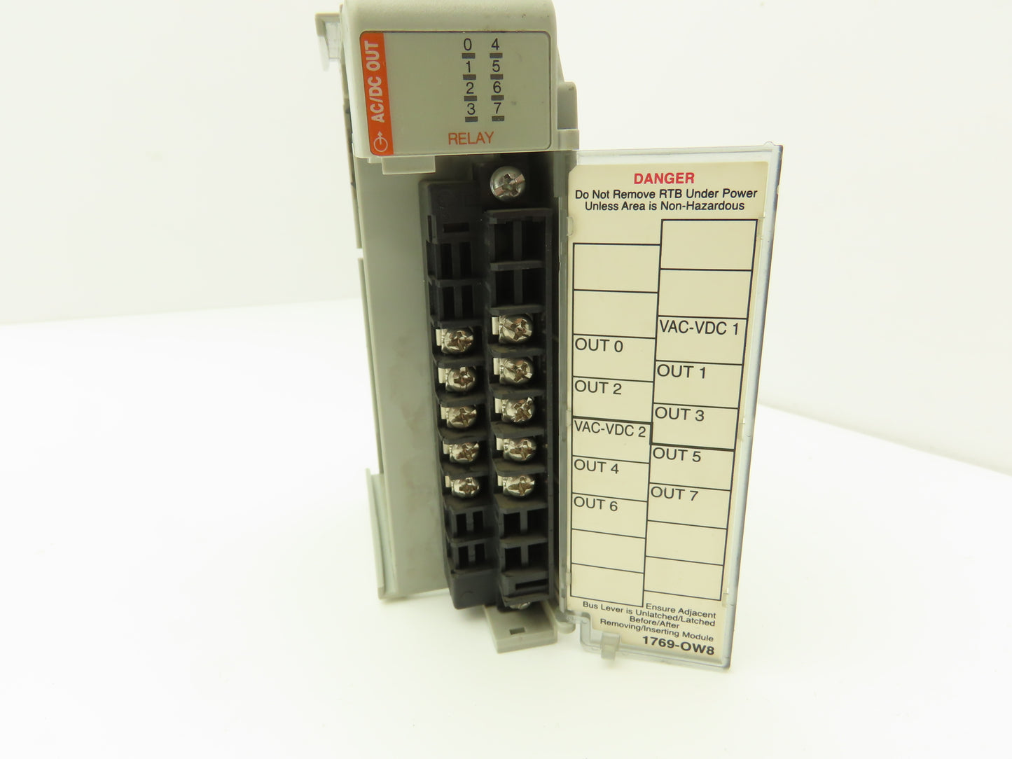 Allen Bradley 1769-OW8 8PT Compact I/O Modules Ser B Rev 3 F/W 3.1 Lot of 3