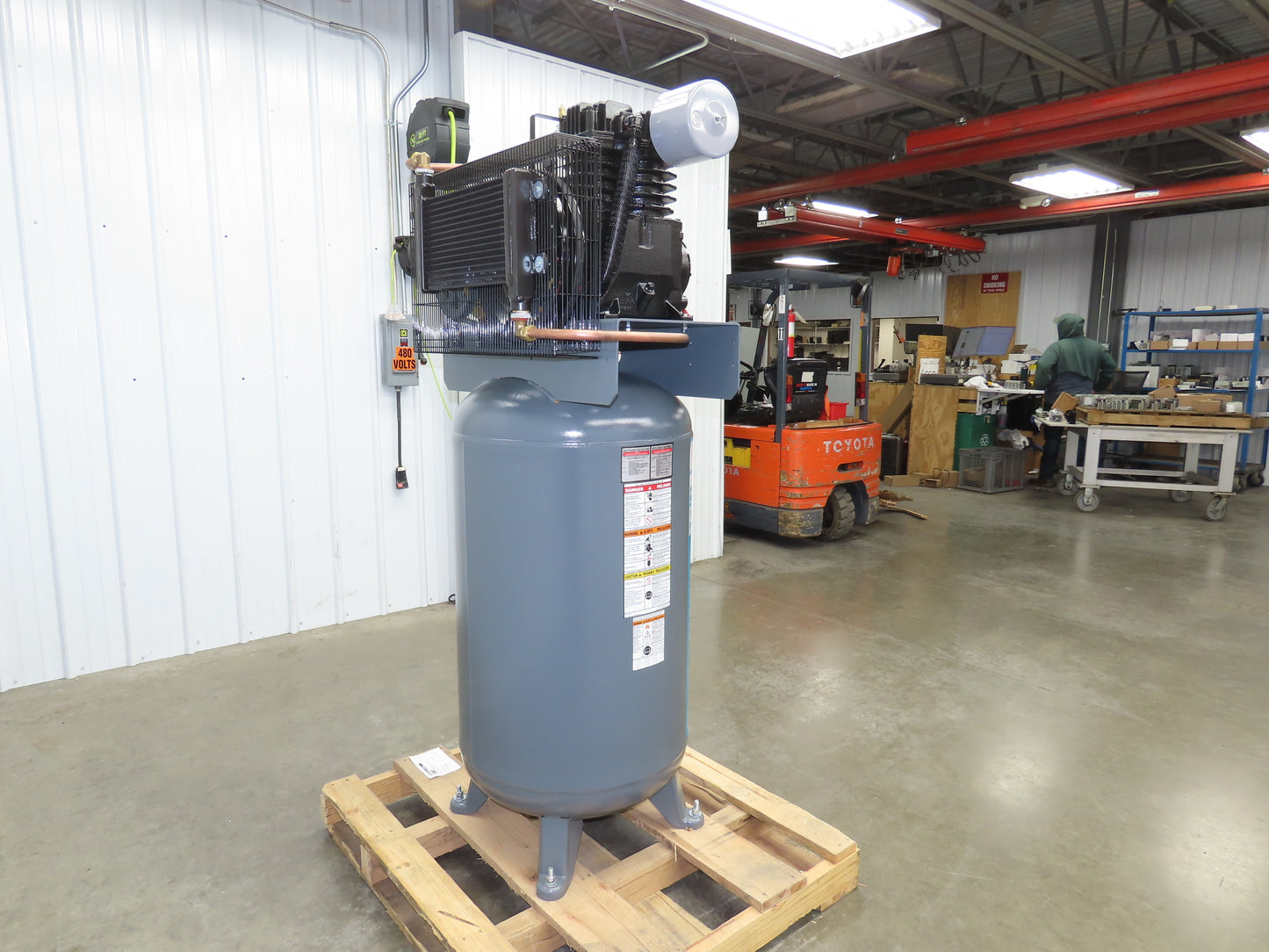 Atlas Copco CR5 Reciprocating Air Compressor 17CFM 5HP 460V 3Ph 80 Gal