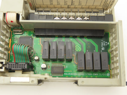 Allen Bradley 1769-OW8 8PT Compact I/O Modules Ser B F/W 3.1 Lot of 2