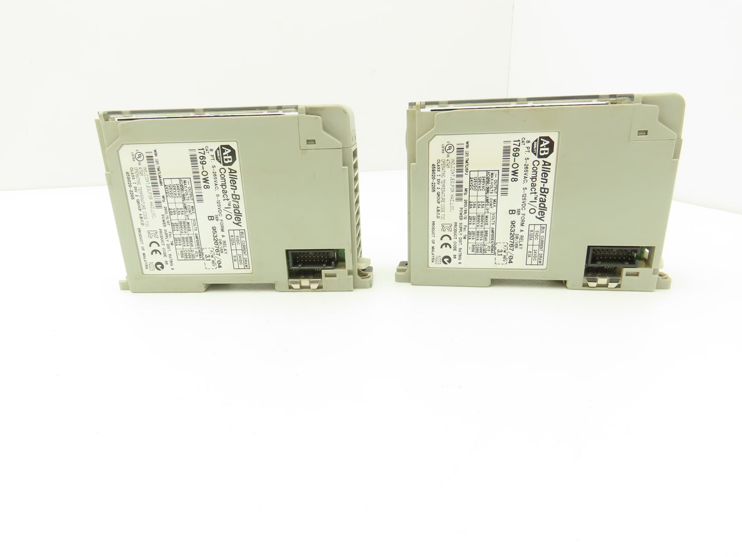 Allen Bradley 1769-OW8 8PT Compact I/O Modules Ser B F/W 3.1 Lot of 2