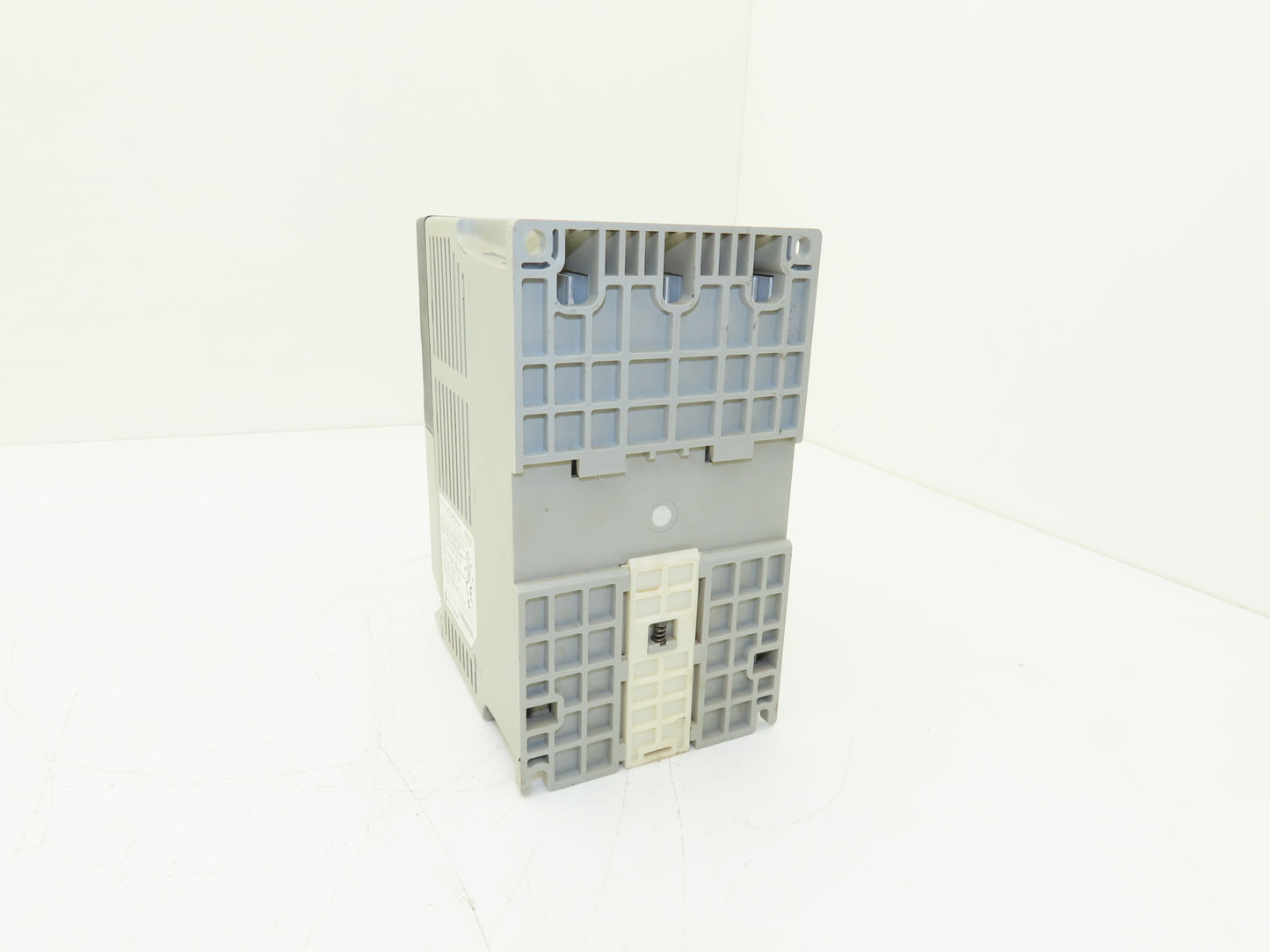 Allen Bradley 22D-D2P3N104 PowerFlex 40P AC Drive 460VAC 1.0HP 3Ph FRN 2.01