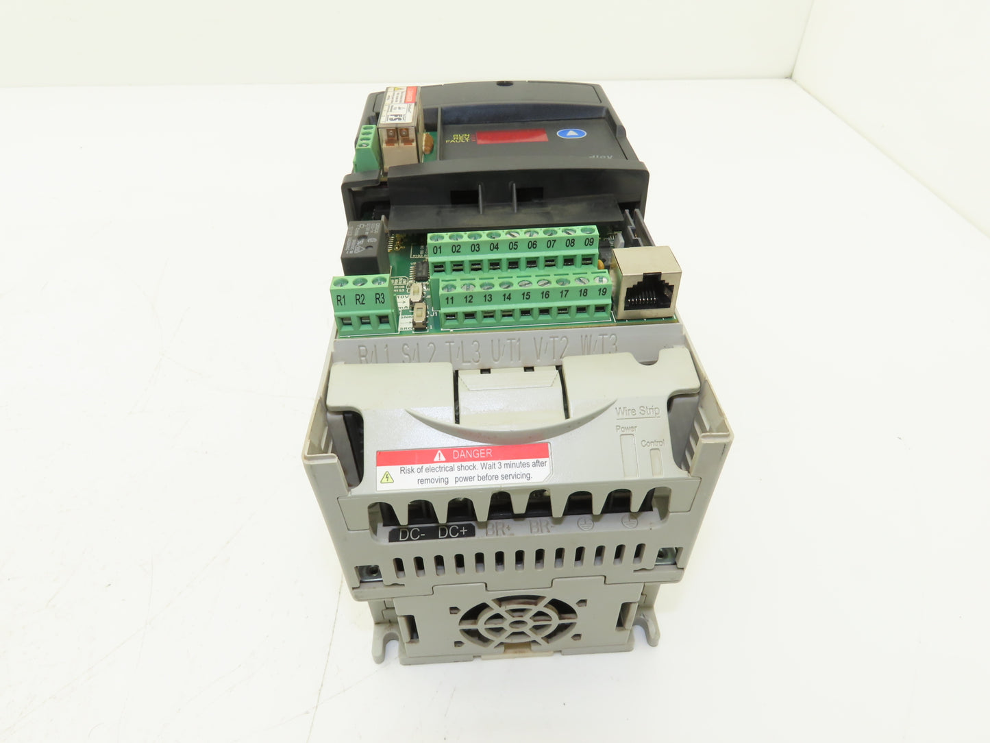 Allen Bradley 22D-D2P3N104 PowerFlex 40P AC Drive 460VAC 1.0HP 3Ph FRN 2.01