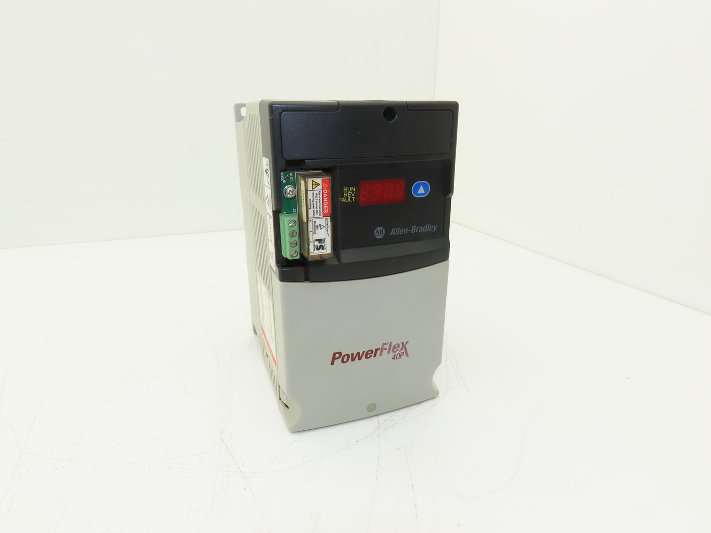 Allen Bradley 22D-D2P3N104 PowerFlex 40P AC Drive 460VAC 1.0HP 3Ph FRN 2.01