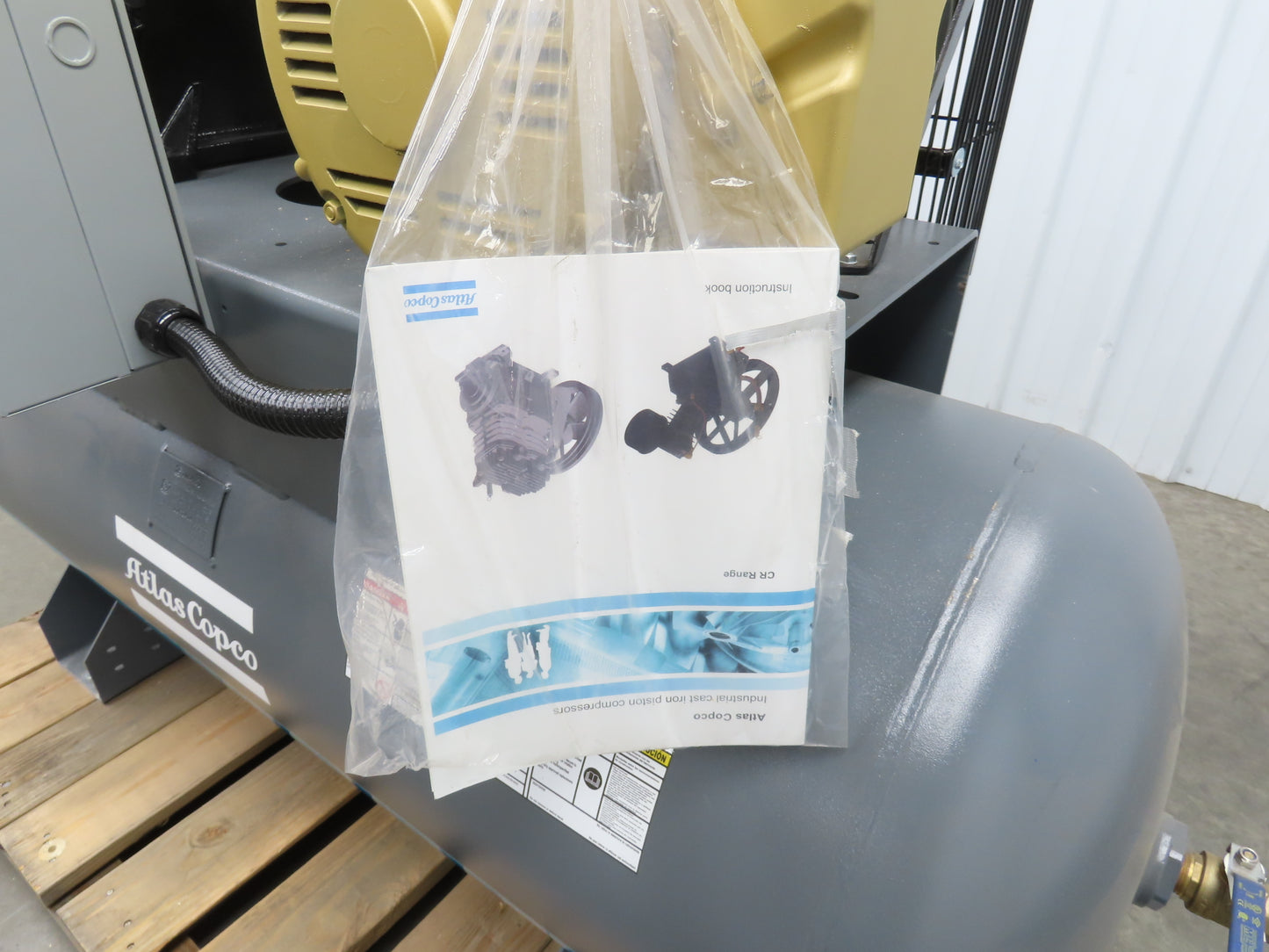 Atlas Copco CR15 Reciprocating Duplex Air Compressor 51CFM 15HP 460V 3Ph 120 Gal