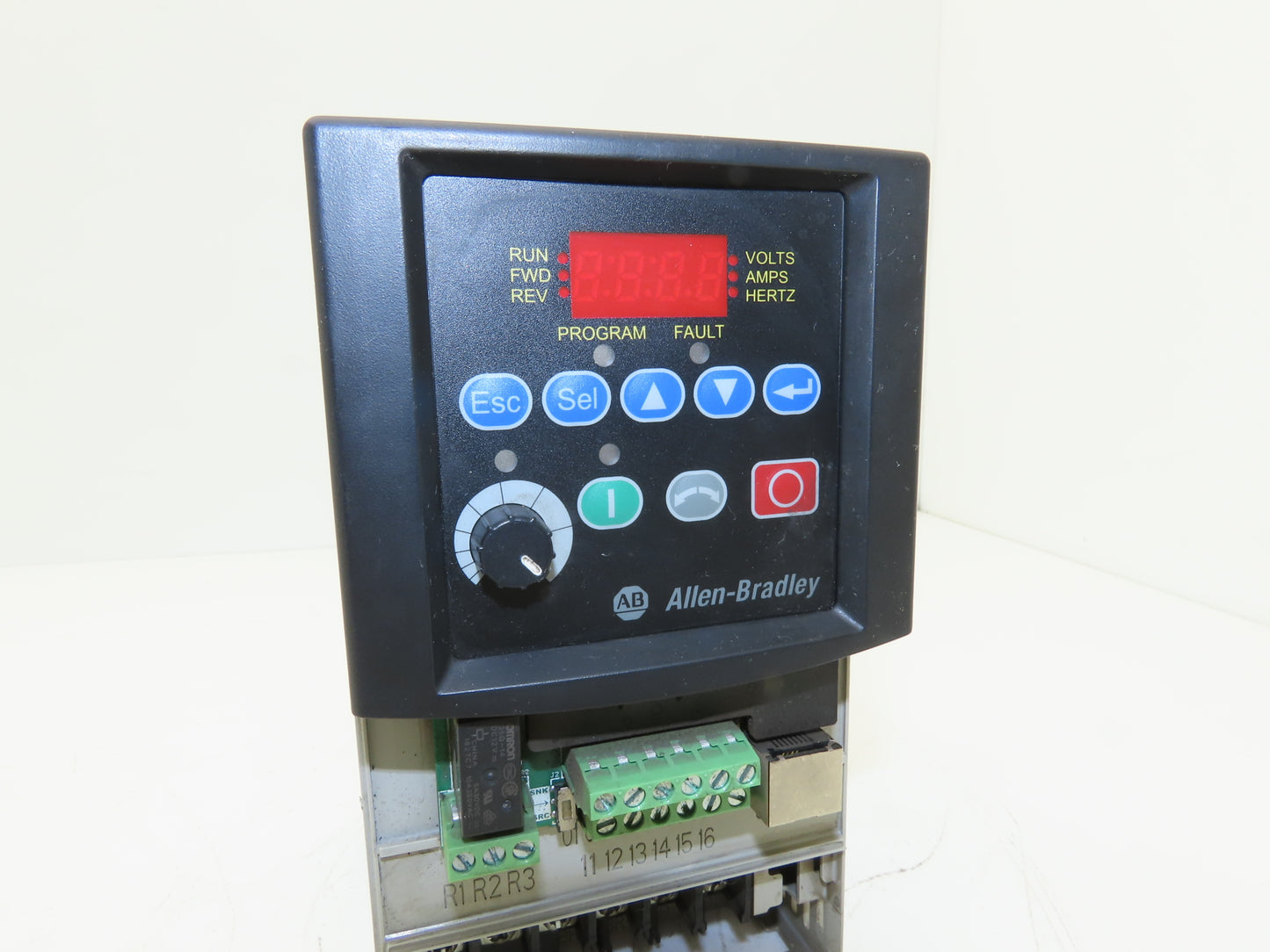 Allen Bradley 22A-D6P0N104 PowerFlex 4 AC Drive Variable Speed 3Hp 480V 3PH-READ