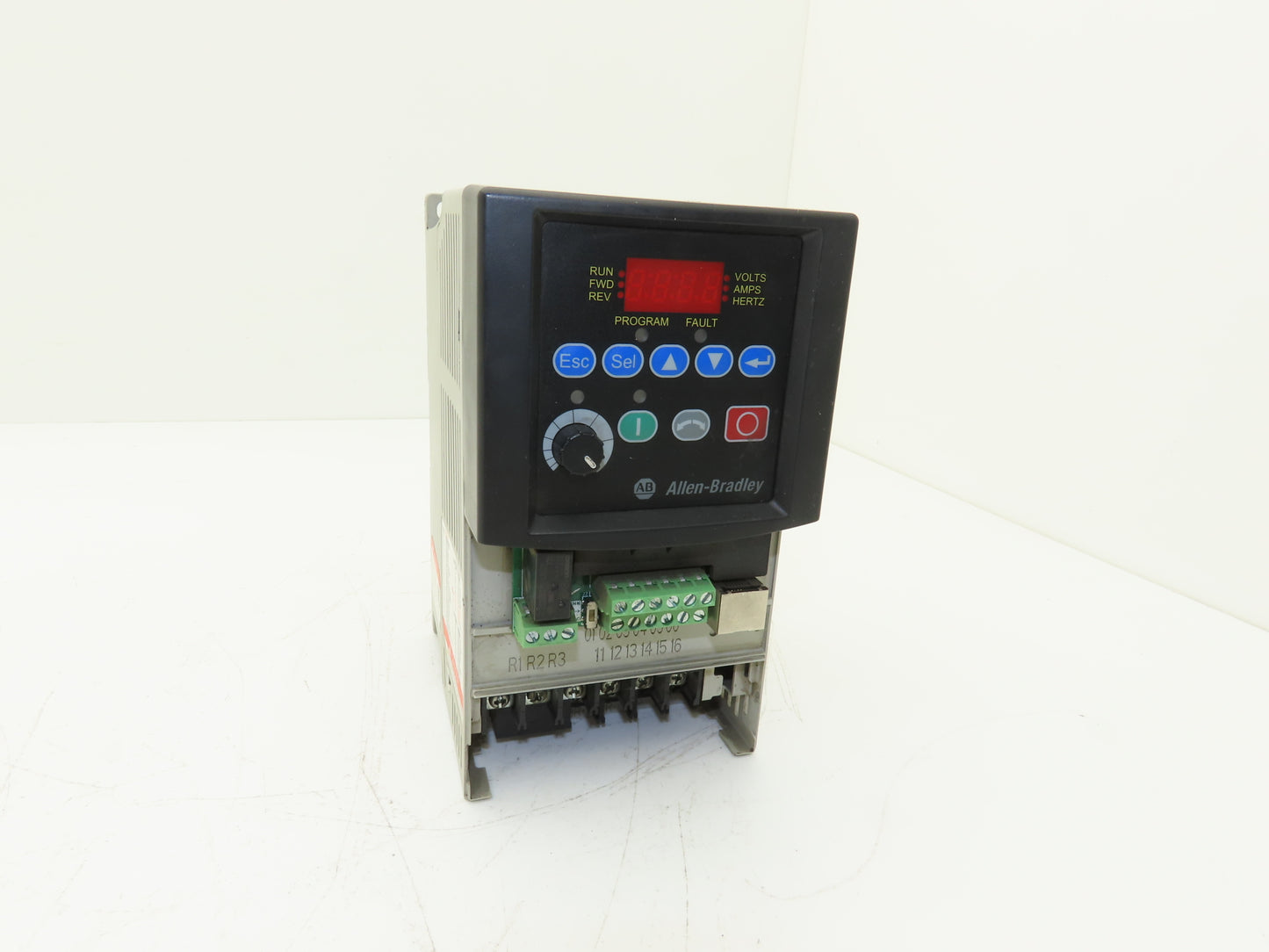 Allen Bradley 22A-D6P0N104 PowerFlex 4 AC Drive Variable Speed 3Hp 480V 3PH-READ