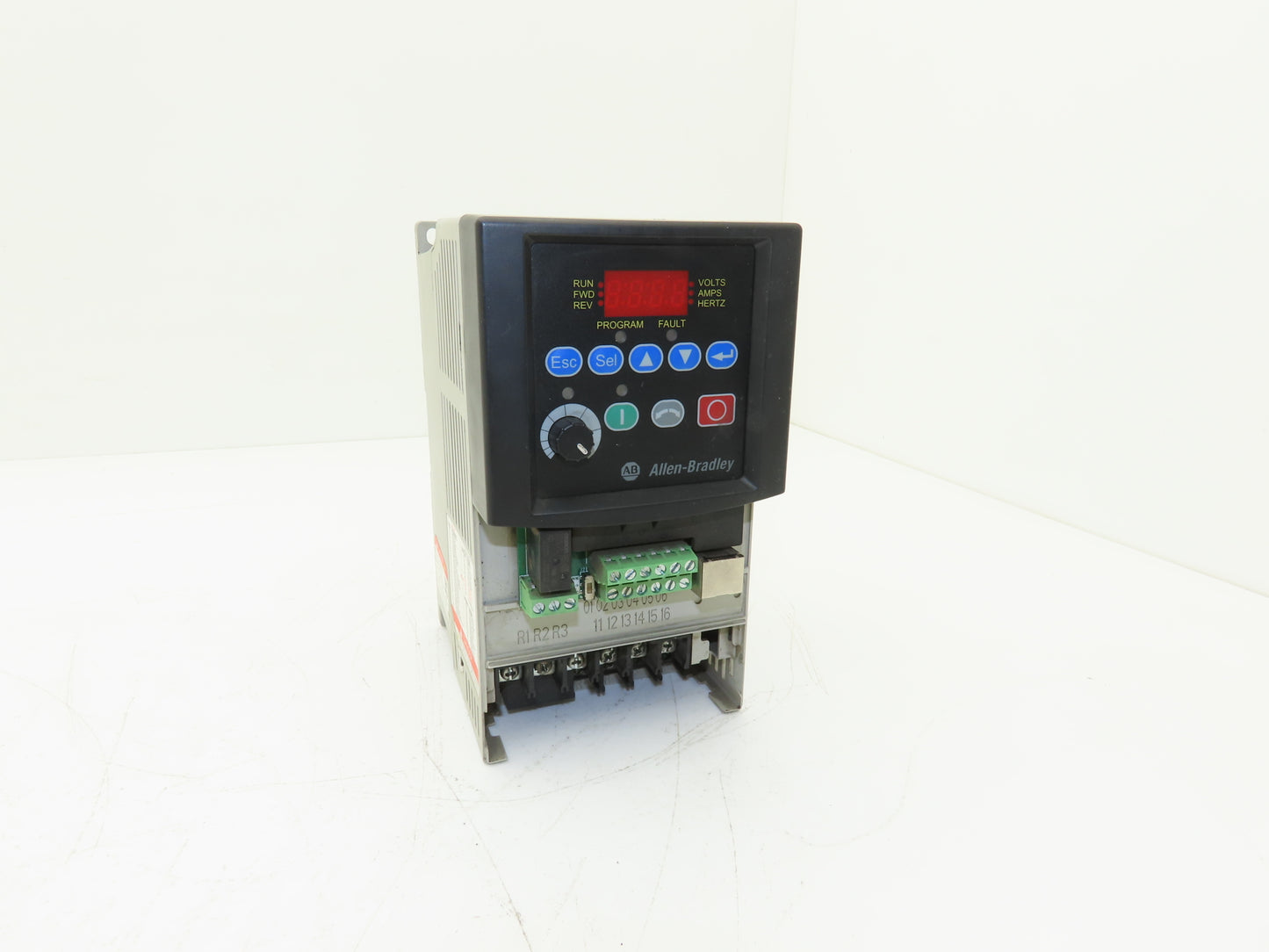 Allen Bradley 22A-D6P0N104 PowerFlex 4 AC Drive Variable Speed 3Hp 480V 3PH-READ