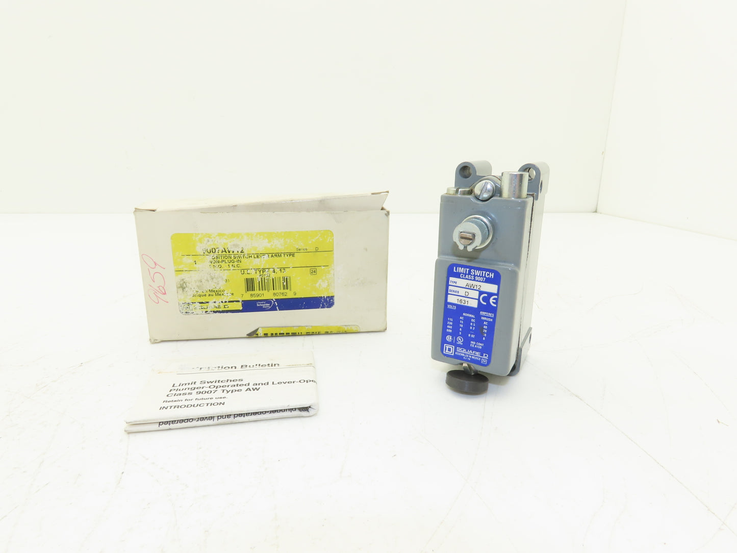 Square D 9007 AW12 Roller Limit Switch 15A 600V -No Lever Arm