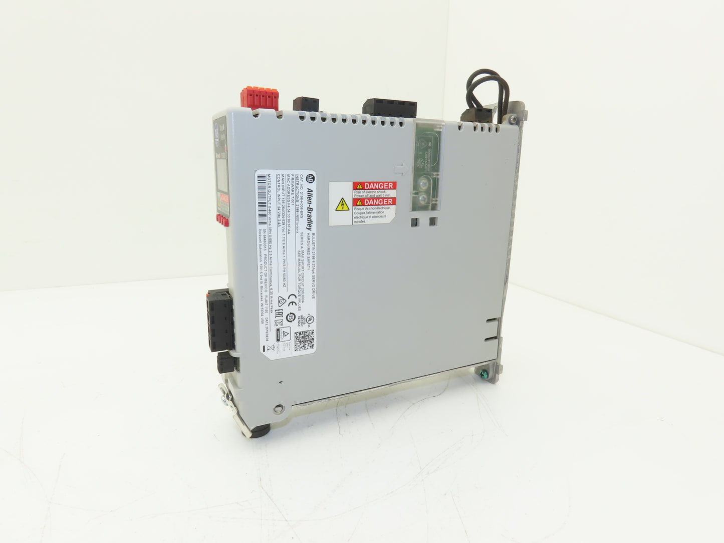 Allen Bradley 2198-H008-ERS Kinetix 5500 Servo Drive 460 VRMS 3Ph FW 7.001