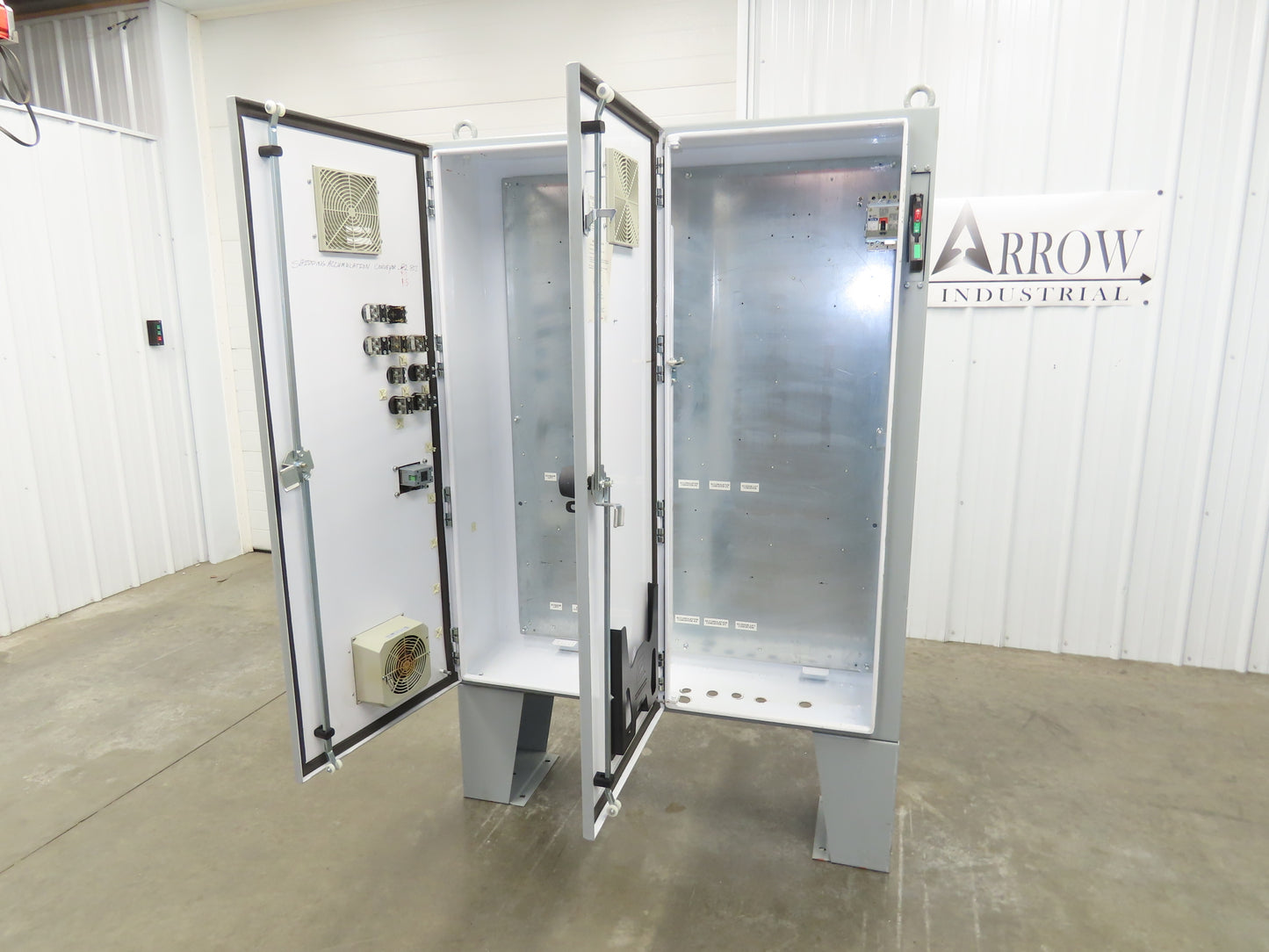 Hoffman Electrical Enclosure Control Panel 60x49x12" JIC 30A Breaker A60X4912