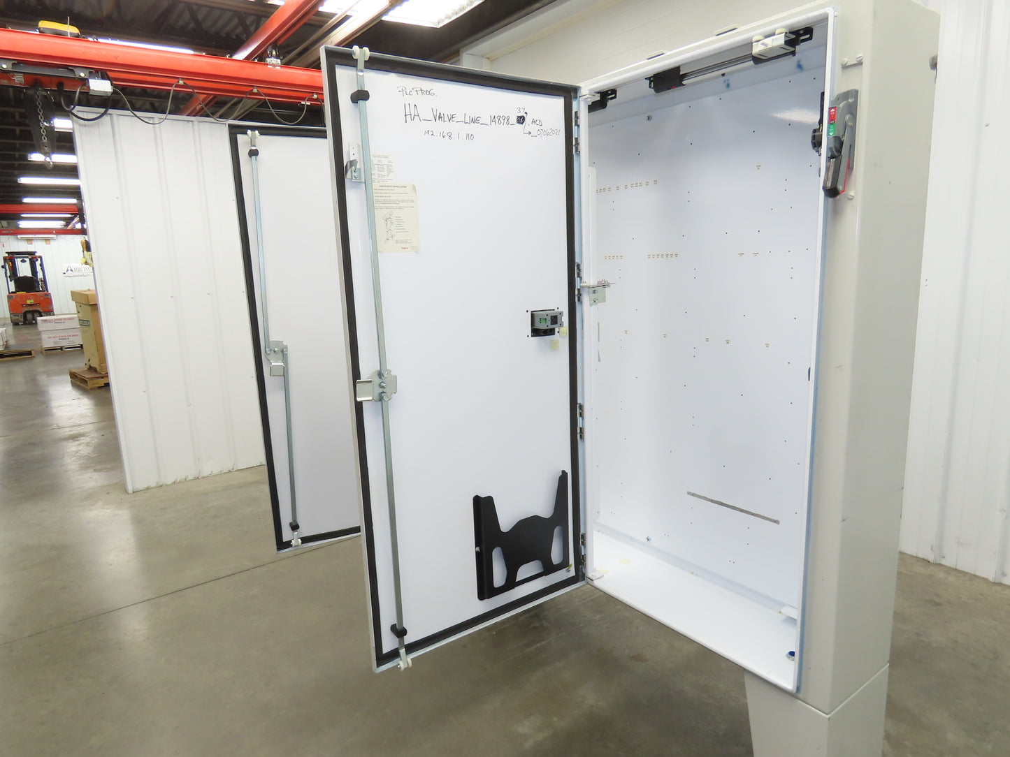Hoffman Electrical Enclosure Control Panel 60x61x12" JIC 60A Disconnect A60X6112