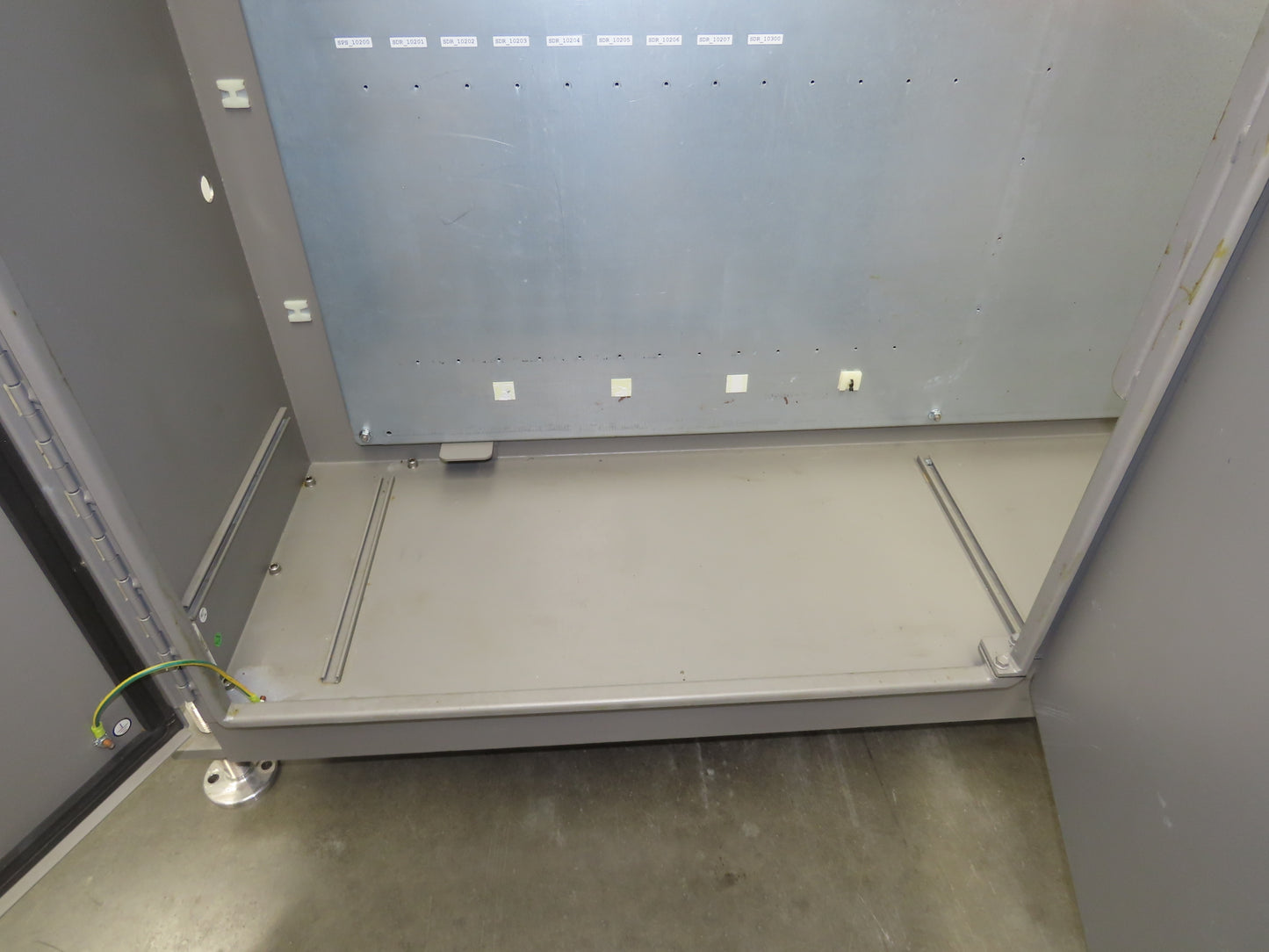 Hoffman Electrical Enclosure Control Panel 72x73x18" JIC 30A Disconnect A72X6118