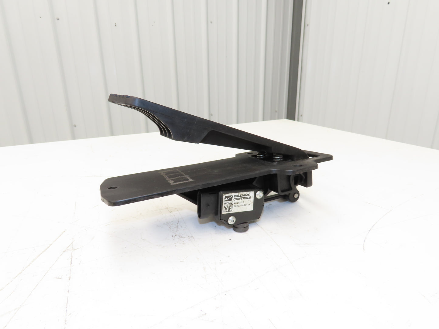 Williams Controls 402746 Forklift Accelerator Pedal & Potentiometer Off E80XN
