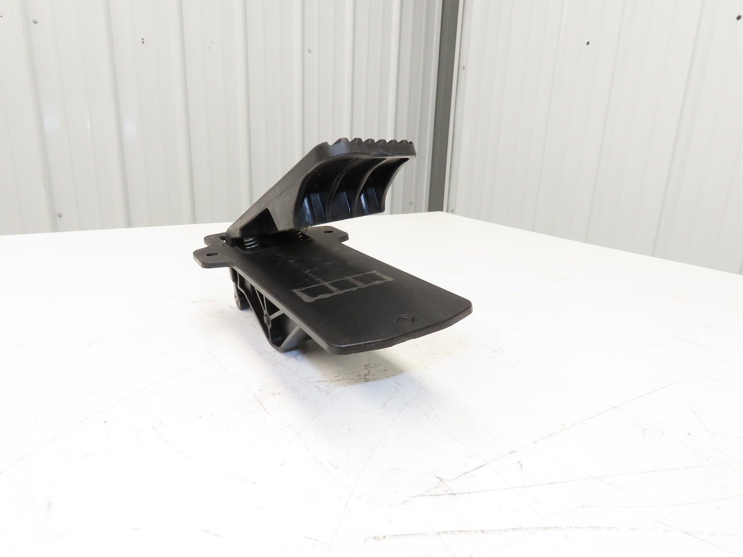Williams Controls 402746 Forklift Accelerator Pedal & Potentiometer Off E80XN