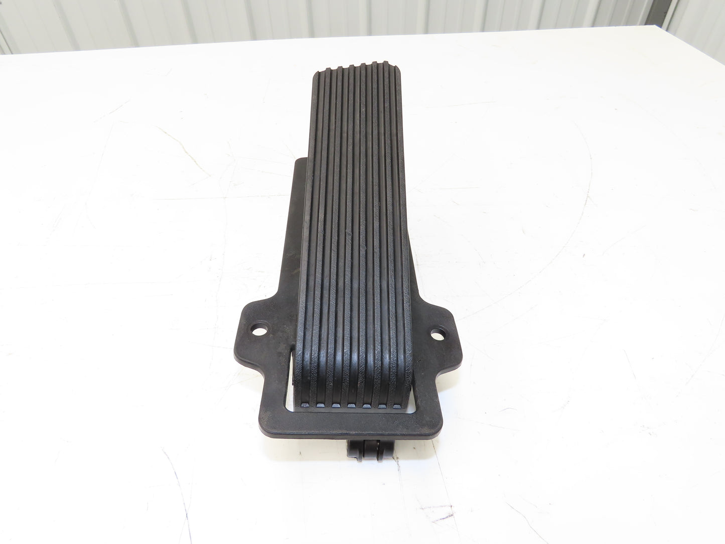 Williams Controls 402746 Forklift Accelerator Pedal & Potentiometer Off E80XN