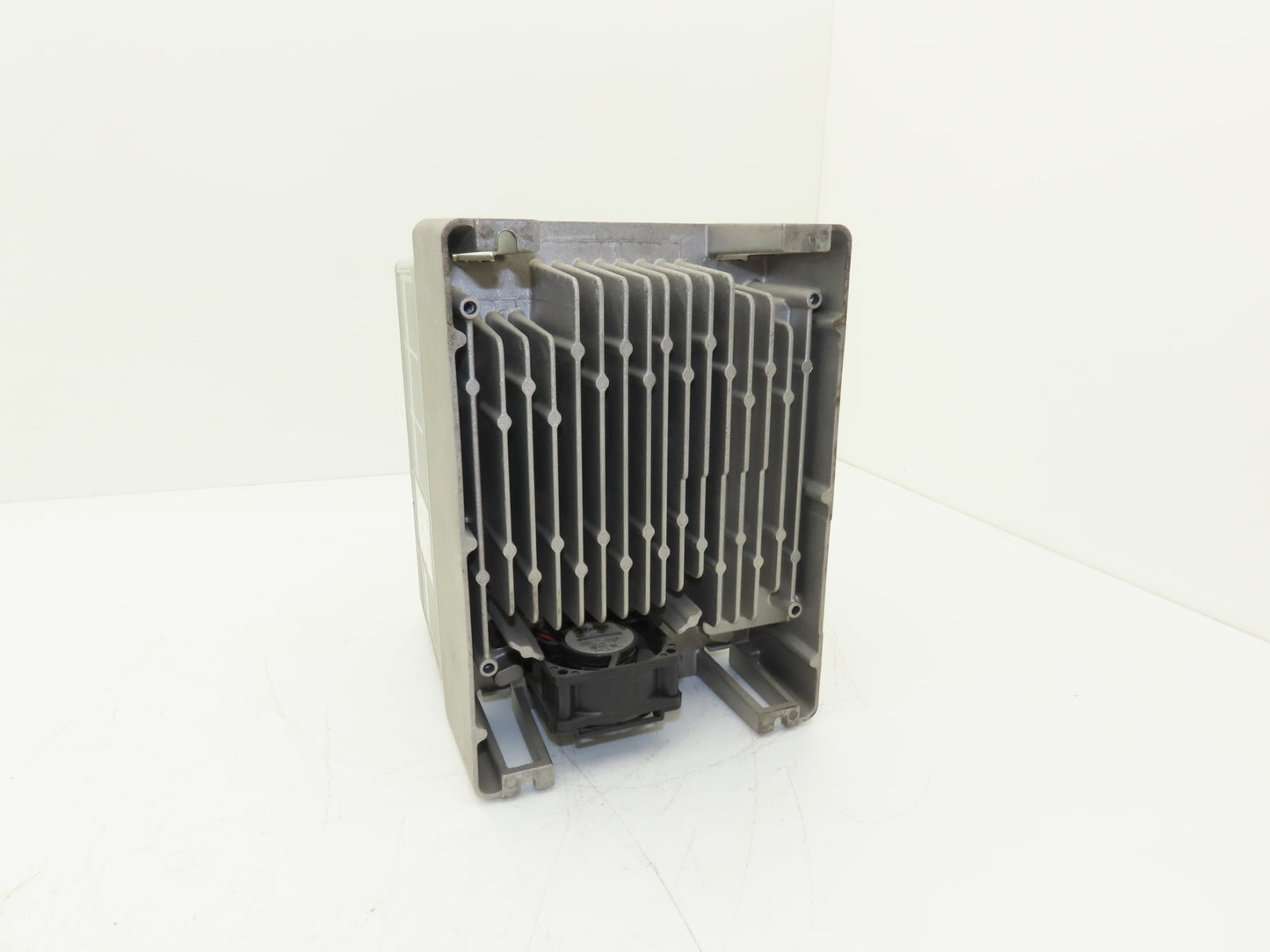 Allen Bradley 20AB6P8A0AYNANC0 PowerFlex 70 AC Drive 2Hp 240V 3PH Ser A FW 5.001