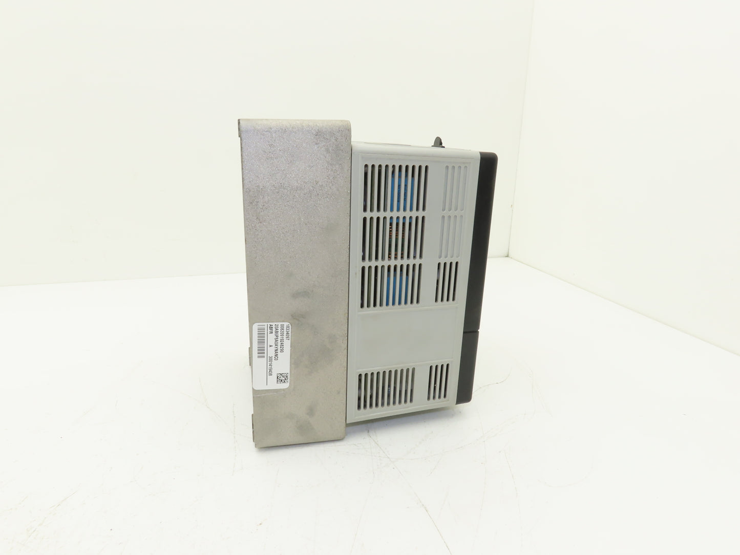 Allen Bradley 20AB6P8A0AYNANC0 PowerFlex 70 AC Drive 2Hp 240V 3PH Ser A FW 5.001