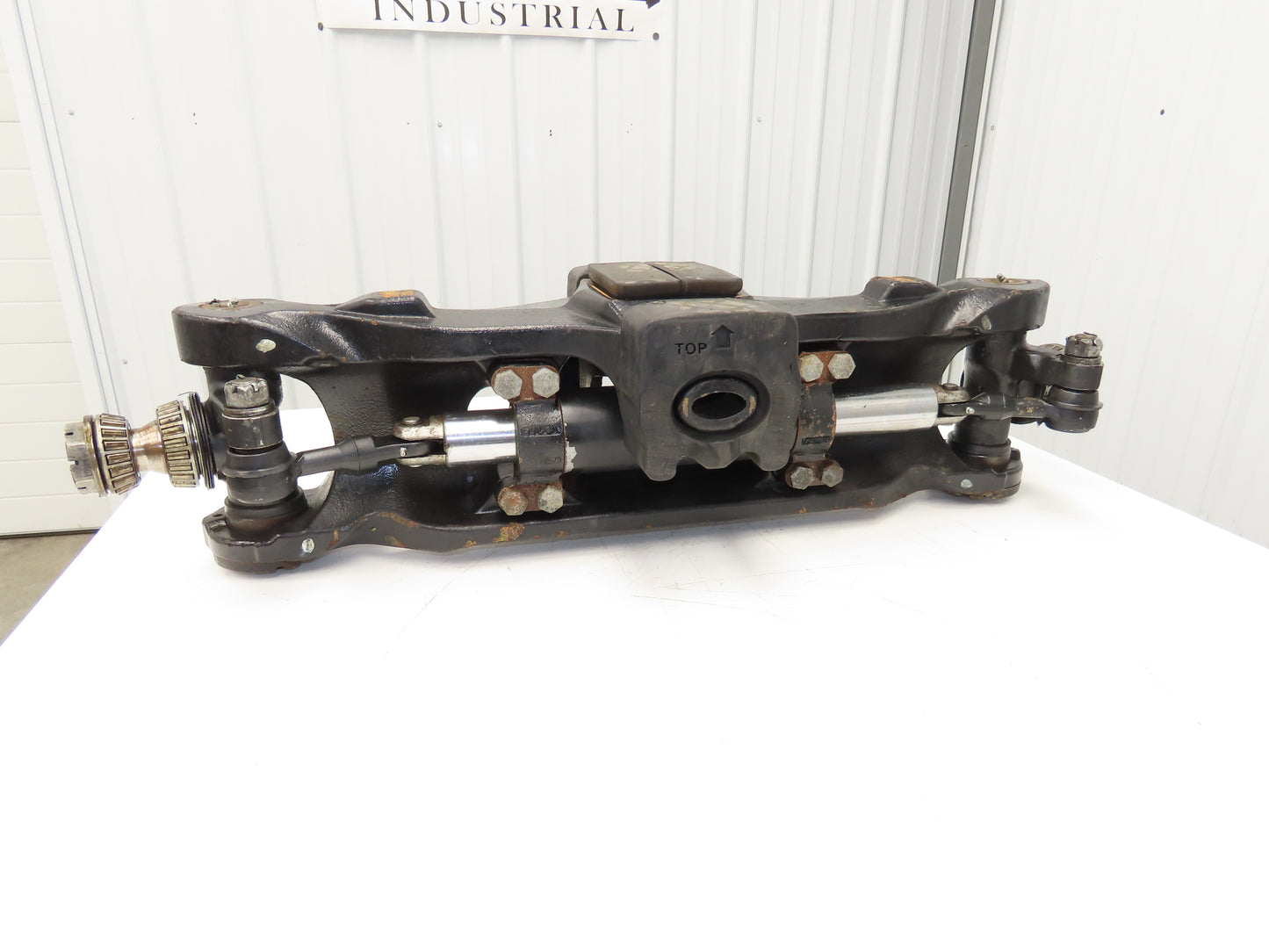 Hyster E80XN Forklift Rear Axle Dual Hydraulic Steering Assembly 8527474