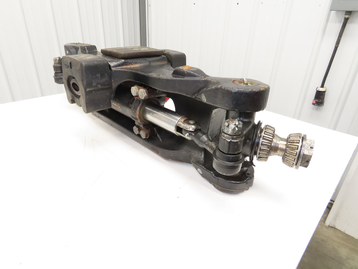 Hyster E80XN Forklift Rear Axle Dual Hydraulic Steering Assembly 8527474