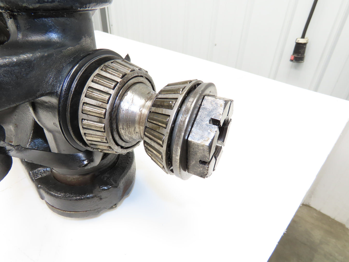 Hyster E80XN Forklift Rear Axle Dual Hydraulic Steering Assembly 8527474