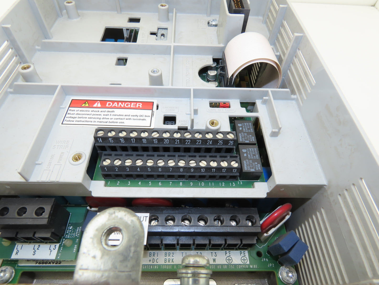 Allen Bradley 20AB6P8A0AYNANC0 PowerFlex 70 AC Drive 2Hp 240V 3PH Ser A FW 4.001