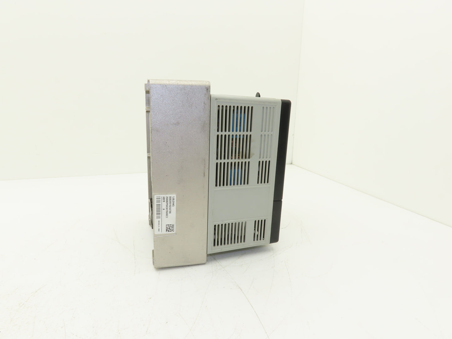 Allen Bradley 20AB6P8A3AYNANC0 PowerFlex 70 AC Drive 2Hp 240V 3PH Ser A FW 3.003