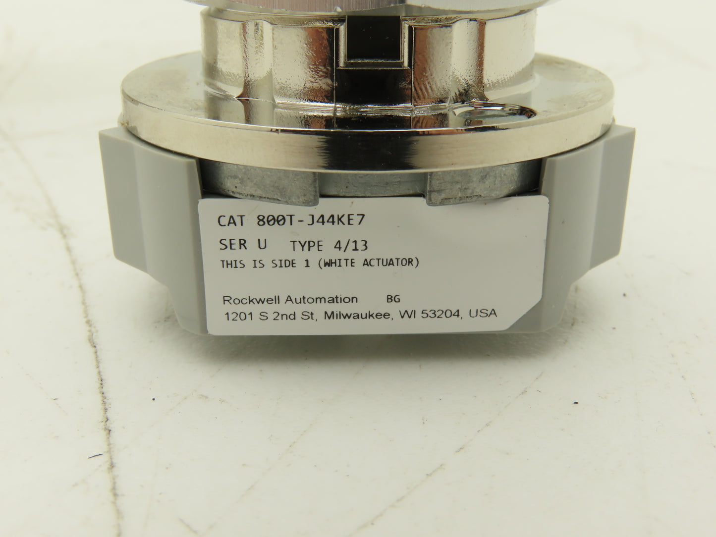 Allen Bradley 800T-J44KE7 Keyed Selector Switch 3-Position w/Key Series U