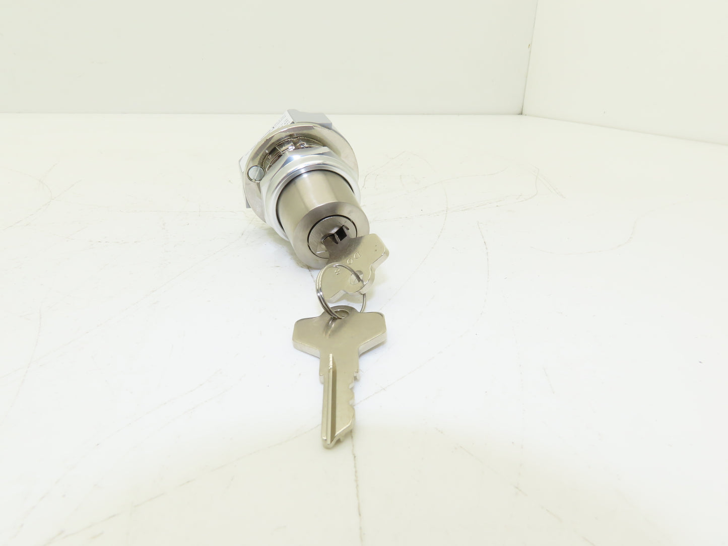 Allen Bradley 800T-J44KE7 Keyed Selector Switch 3-Position w/Key Series U