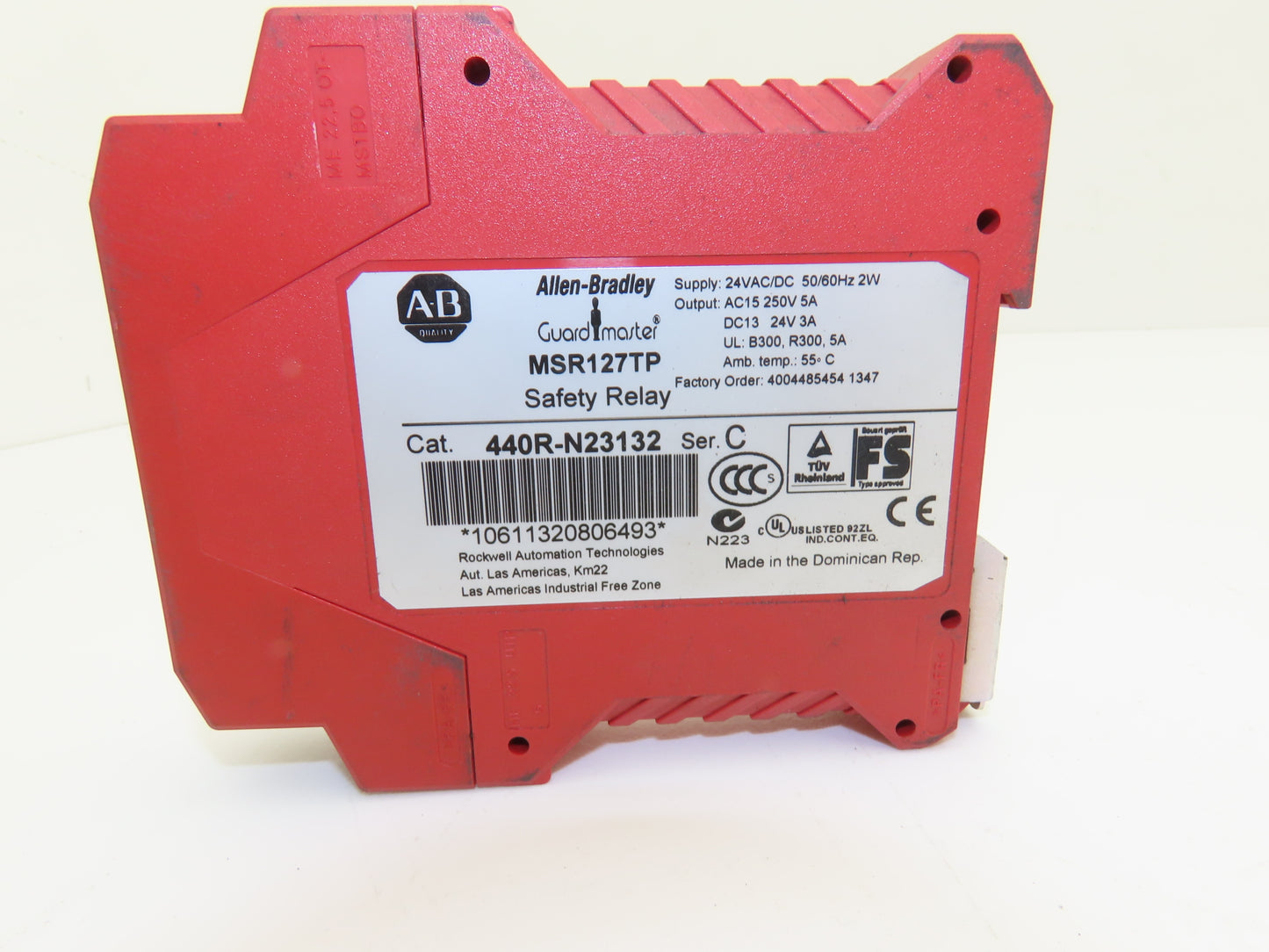Allen Bradley 440R-N23132 MSR127TP Guardmaster Safety Relay 24V  Lot of 2