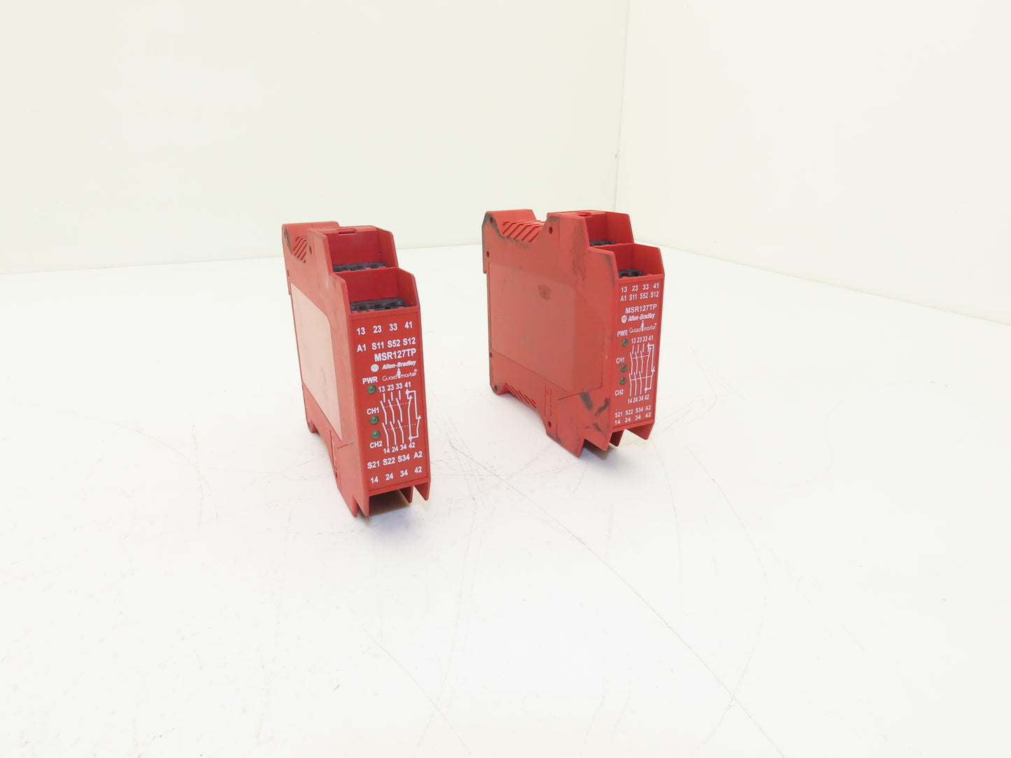 Allen Bradley 440R-N23132 MSR127TP Guardmaster Safety Relay 24V  Lot of 2