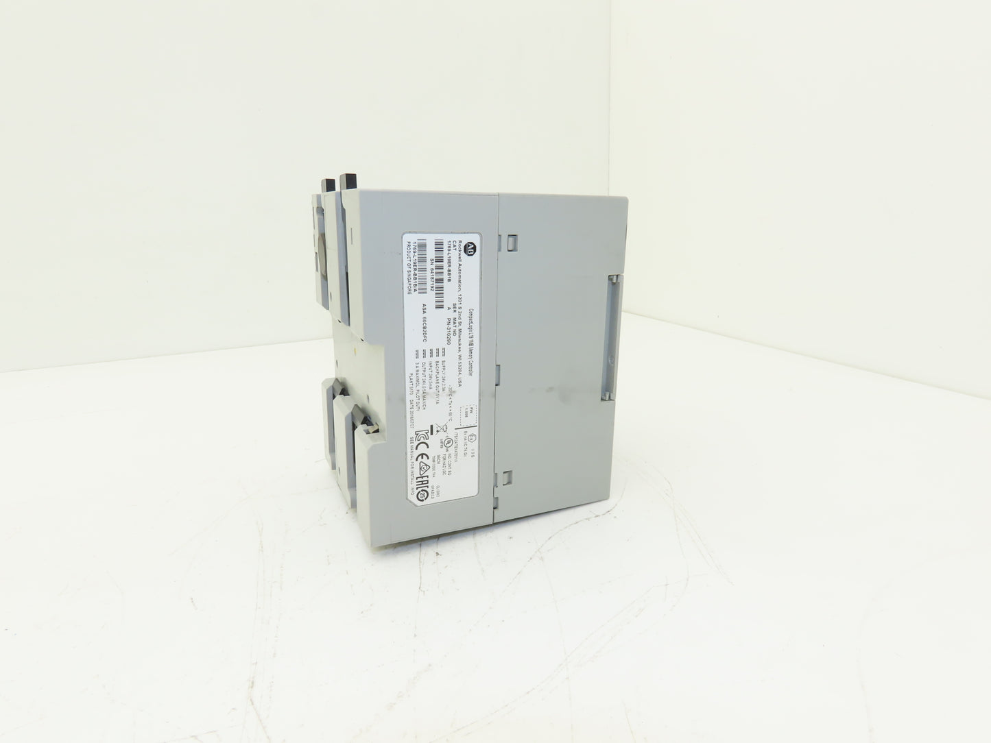 Allen Bradley 1769-L19ER-BB1B CompactLogix L19 Controller 1MB 16 DI/16 DO 24VDC
