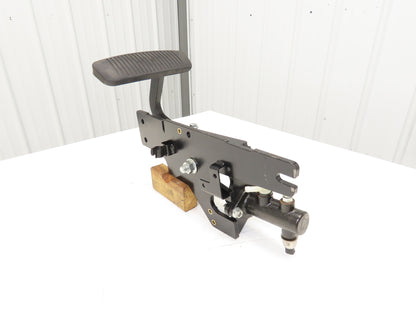 Hyster E80XN Forklift Brake Pedal & Master Cylinder & Bracket Assembly