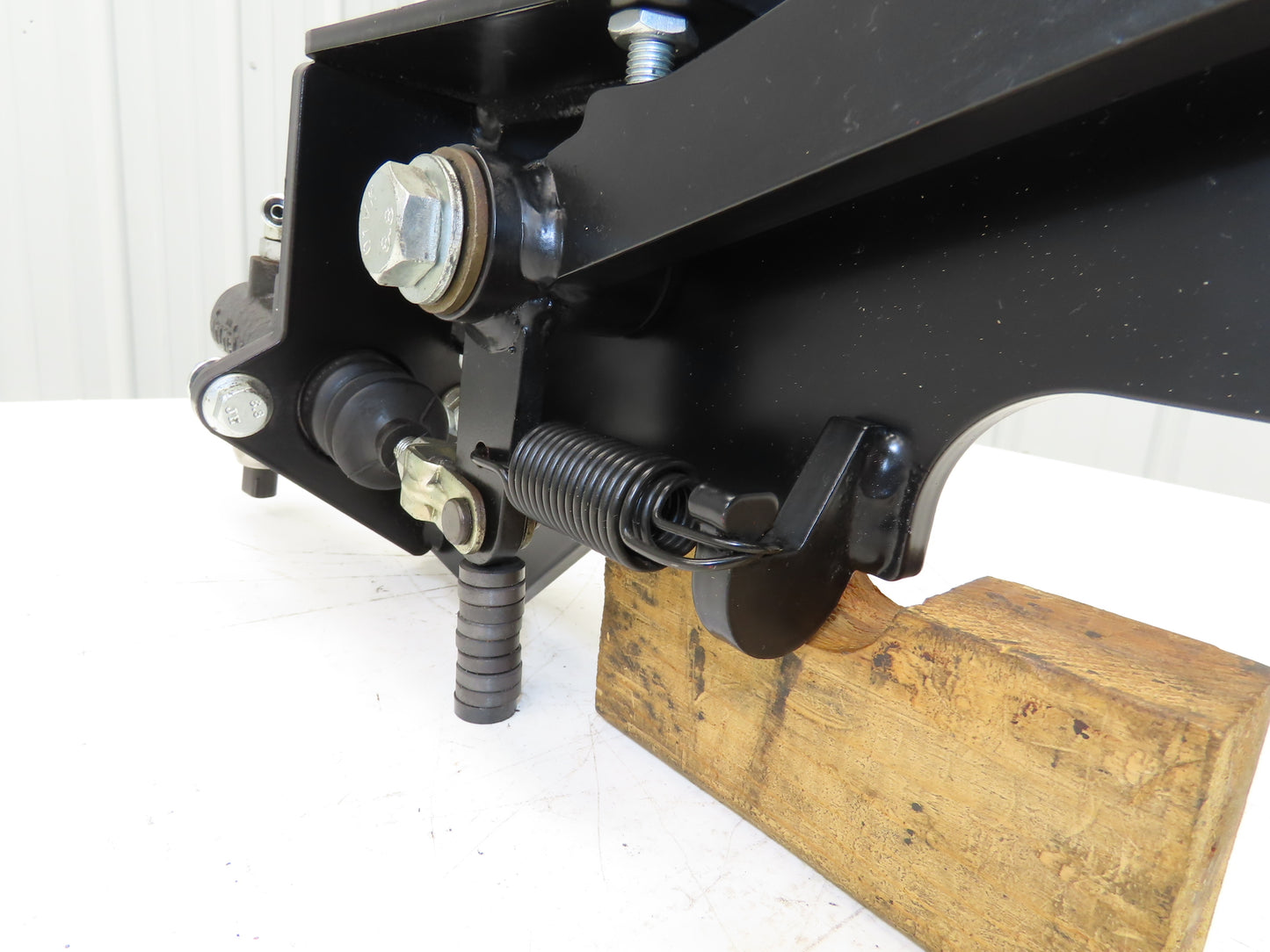 Hyster E80XN Forklift Brake Pedal & Master Cylinder & Bracket Assembly