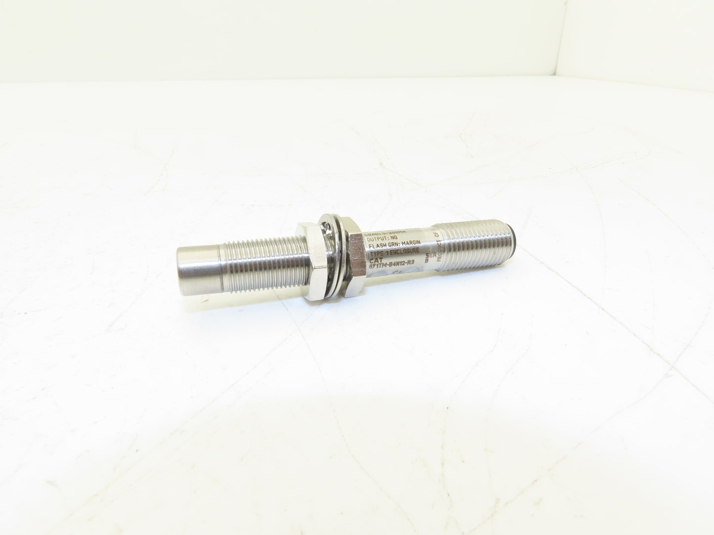 Allen Bradley 871TM-B4N12-R3 Inductive Proximity Sensor 20-250V Ser B