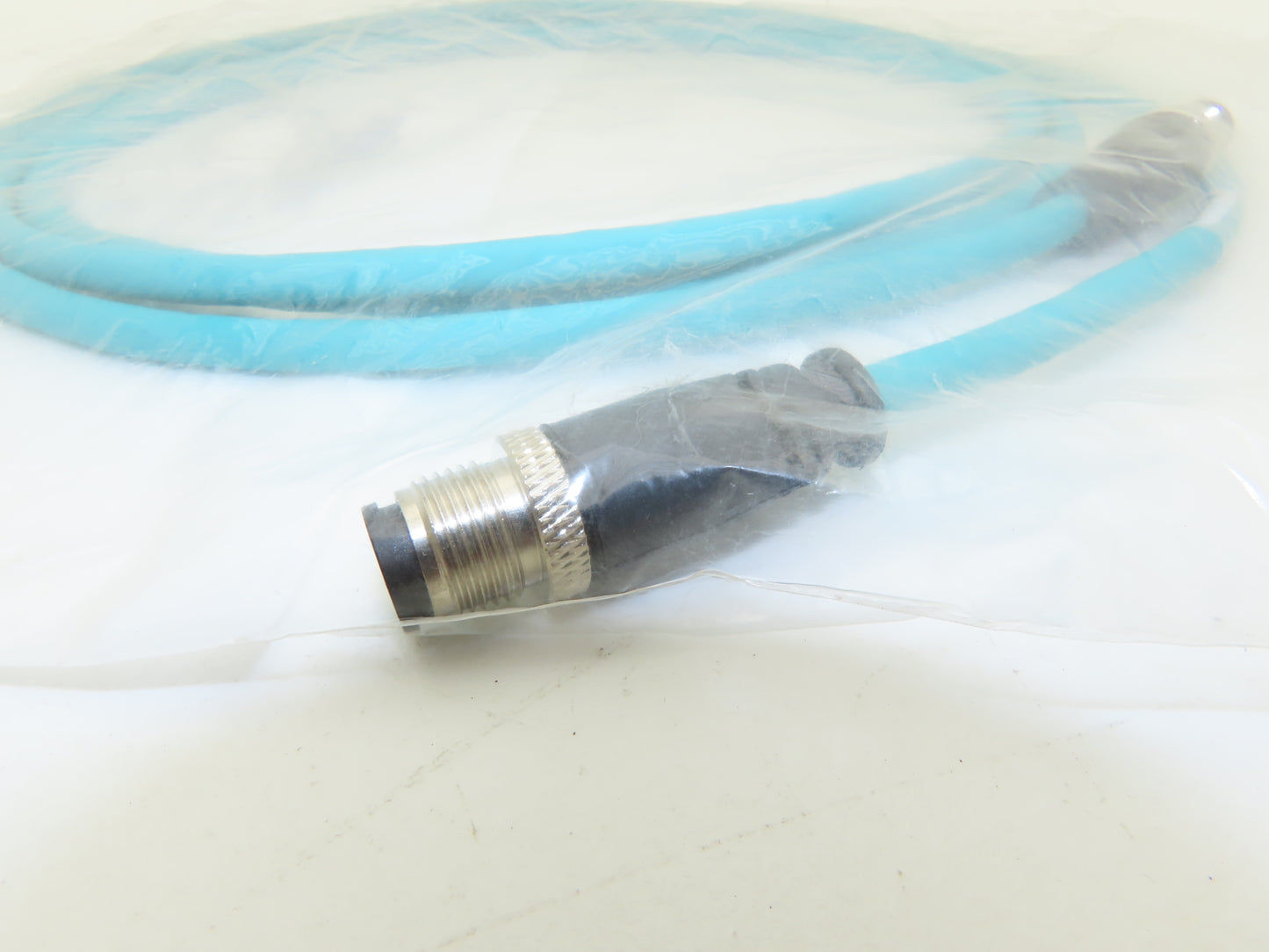 Allen Bradley 1585D-M4TBDM-2 Ethernet Media Patchcord M12 Male 2M Ser B Lot of 4