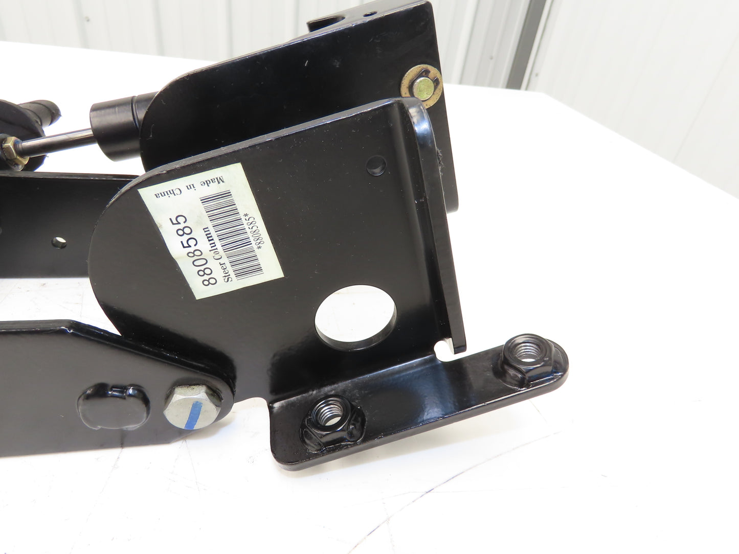 Hyster 8808585 Forklift Steering Column Tilt Bracket Assembly Removed From E80XN