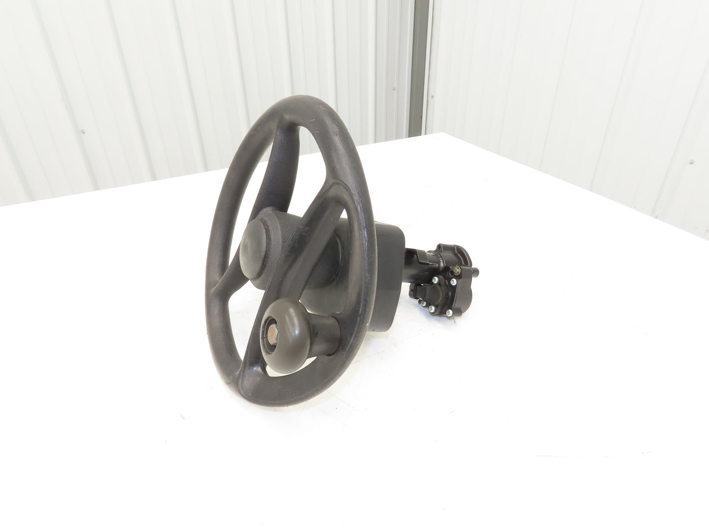 Hyster 8808585 Forklift Steering Wheel & Bracket Assembly Removed From E80XN
