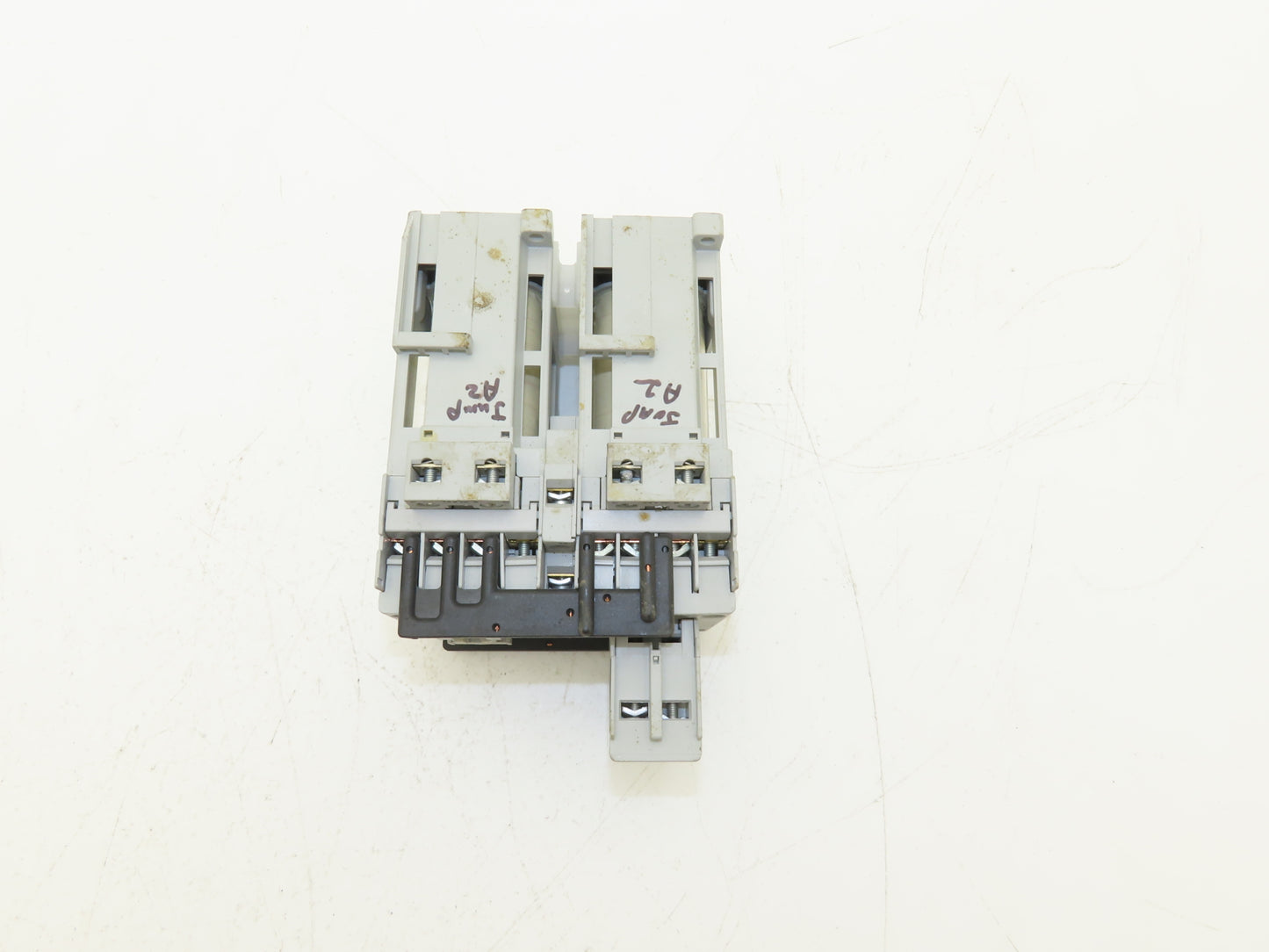 Allen Bradley 104-C23DJ22 Reversing Starter Contactor 24VDC Coil 100-C23D-10