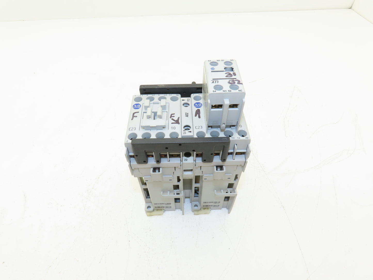 Allen Bradley 104-C23DJ22 Reversing Starter Contactor 24VDC Coil 100-C23D-10