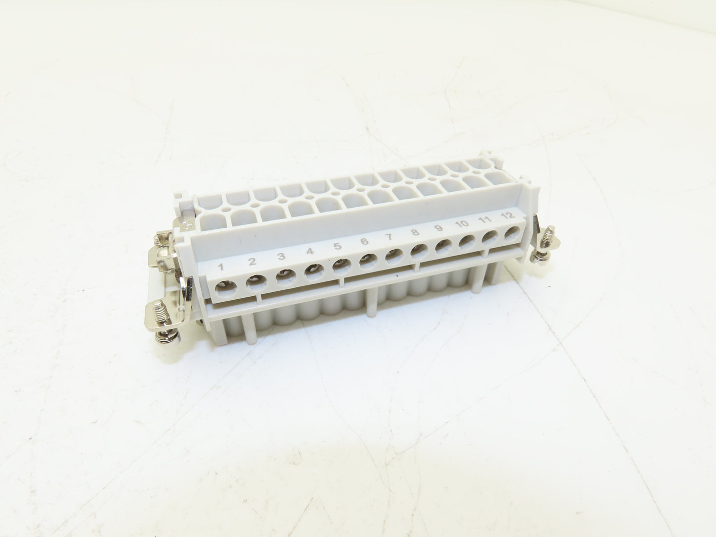 ZIPport ZP-MC24B-2-SM29CAL Surface Mount Housing Self Close w/Terminal Connector