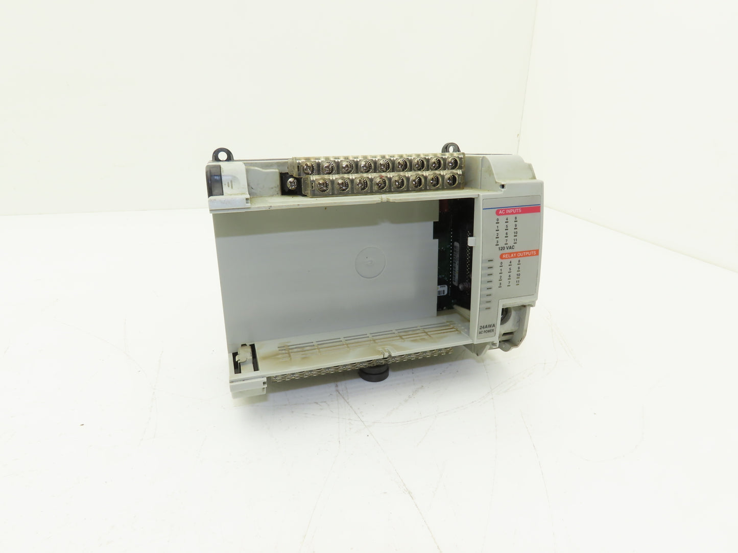 Allen Bradley 1764-24AWA MicroLogix 1500 Base Unit 24 Point Series B Rev A