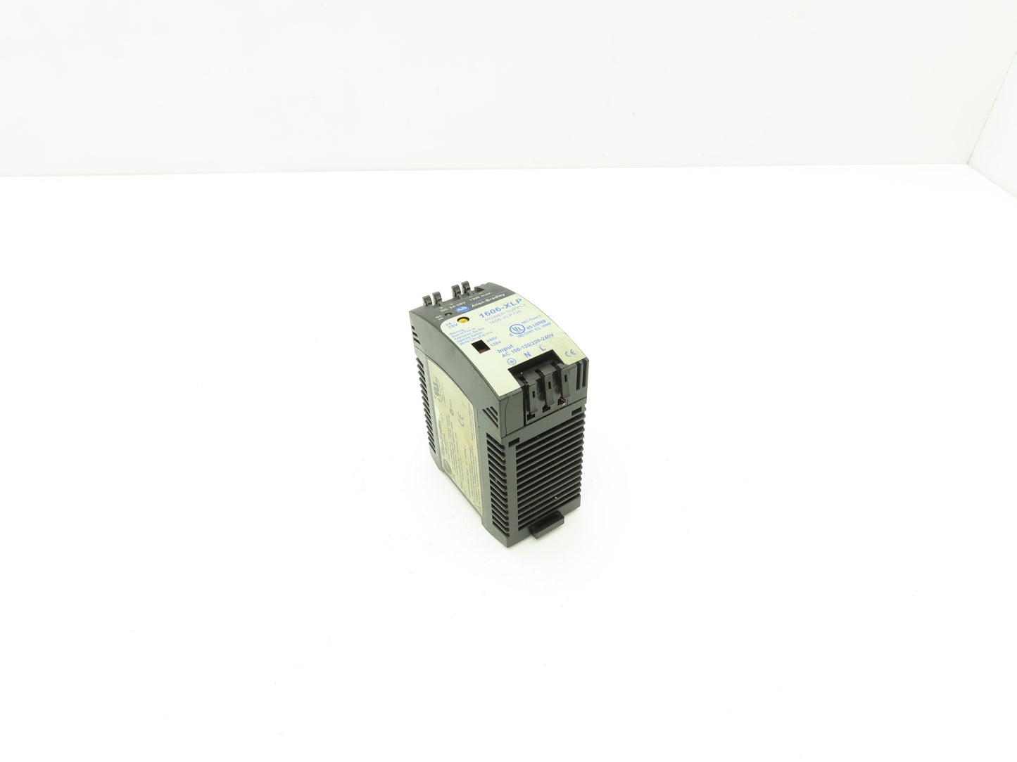 Allen Bradley 1606-XLP72E Power Supply 24VDC 72W 3A 120/240V