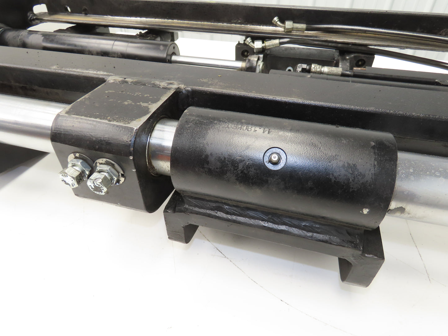 Hyster E80XN Forklift Carriage Fork Positioner 47" Width 7000lbs Class 4 READ