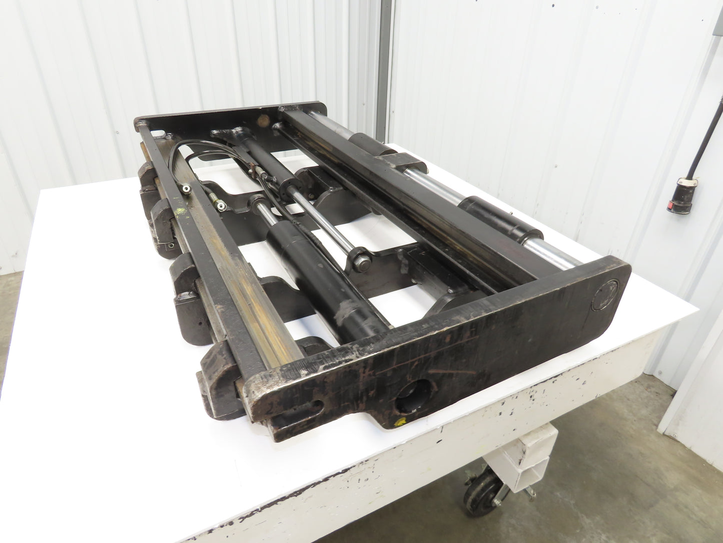 Hyster E80XN Forklift Carriage Fork Positioner 47" Width 7000lbs Class 4 READ