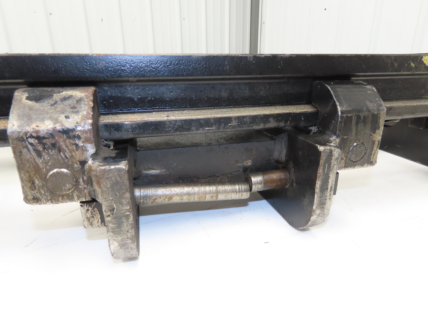 Hyster E80XN Forklift Carriage Fork Positioner 47" Width 7000lbs Class 4 READ