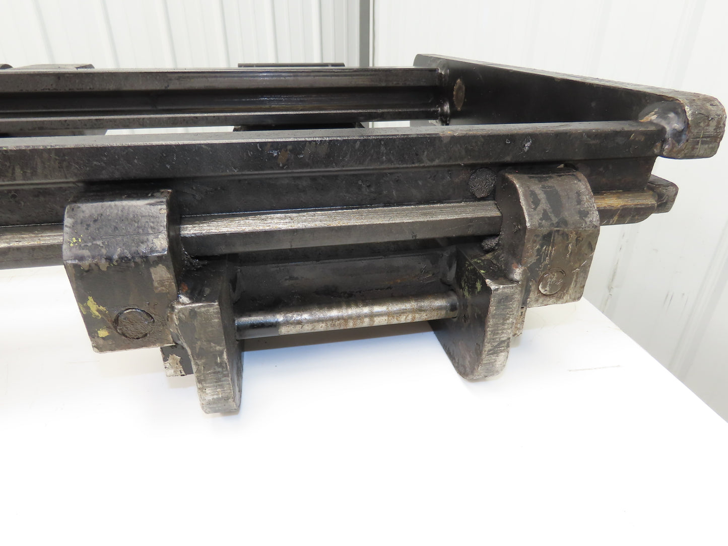 Hyster E80XN Forklift Carriage Fork Positioner 47" Width 7000lbs Class 4 READ